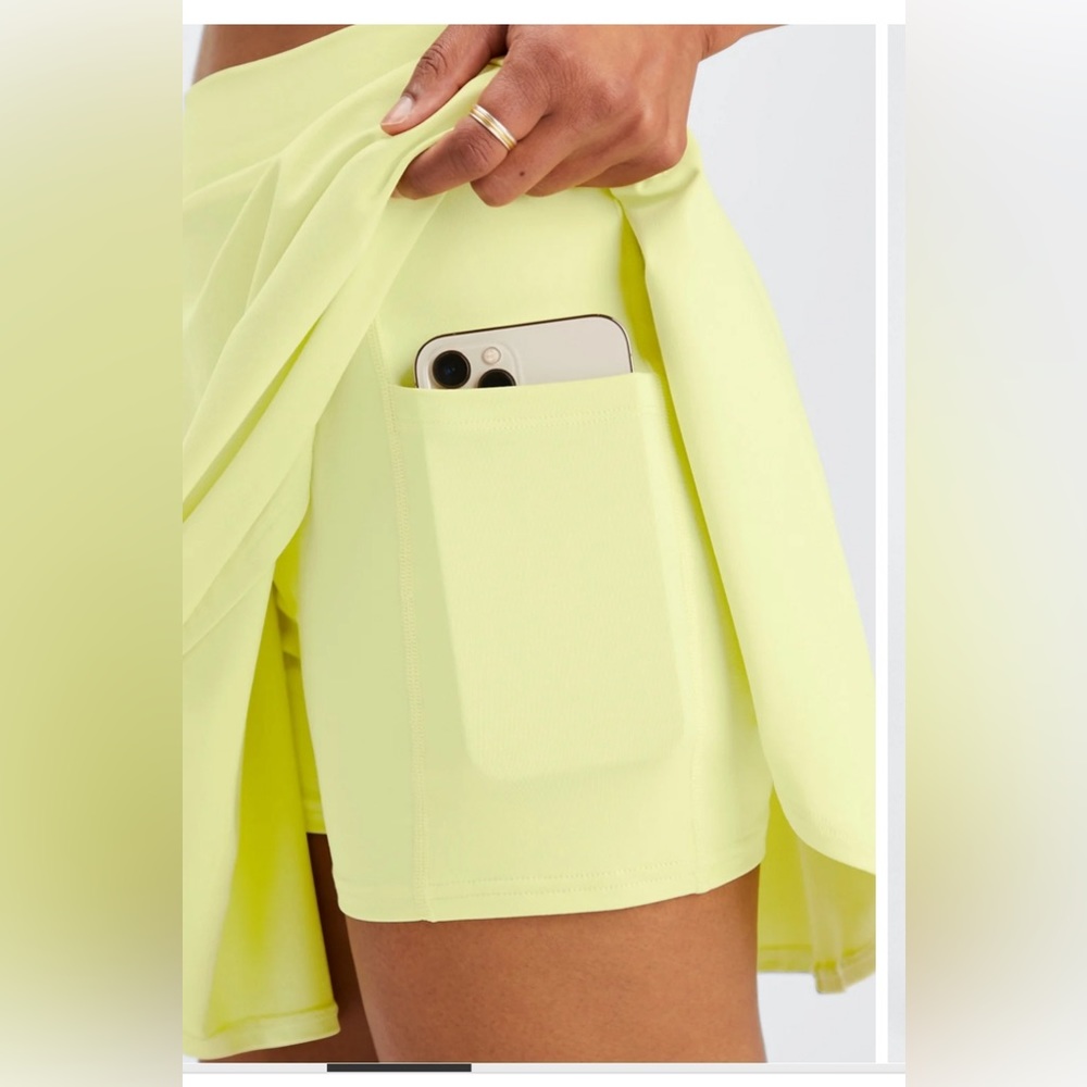 NWT Fabletics Flounce Skirt - LG - Lemon Crème skirt w/built-in shorts & pockets - Picture 13 of 16